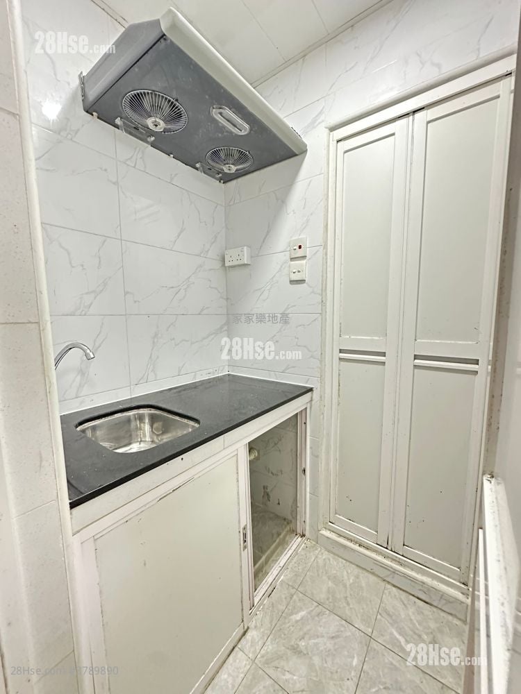 唐楼 租盘 1 房 , 1 浴室 130 平方尺