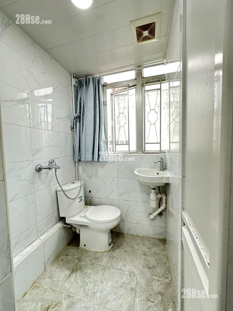 唐楼 租盘 1 房 , 1 浴室 130 平方尺