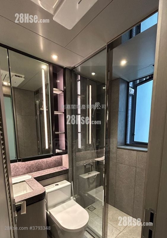 Yoho West Rental 2 Bedrooms , 1 Bathroom 454 ft²