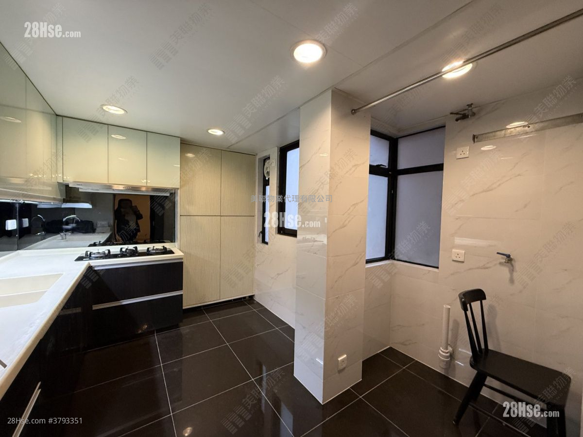 翡翠花园 售盘 3 房 959 平方尺