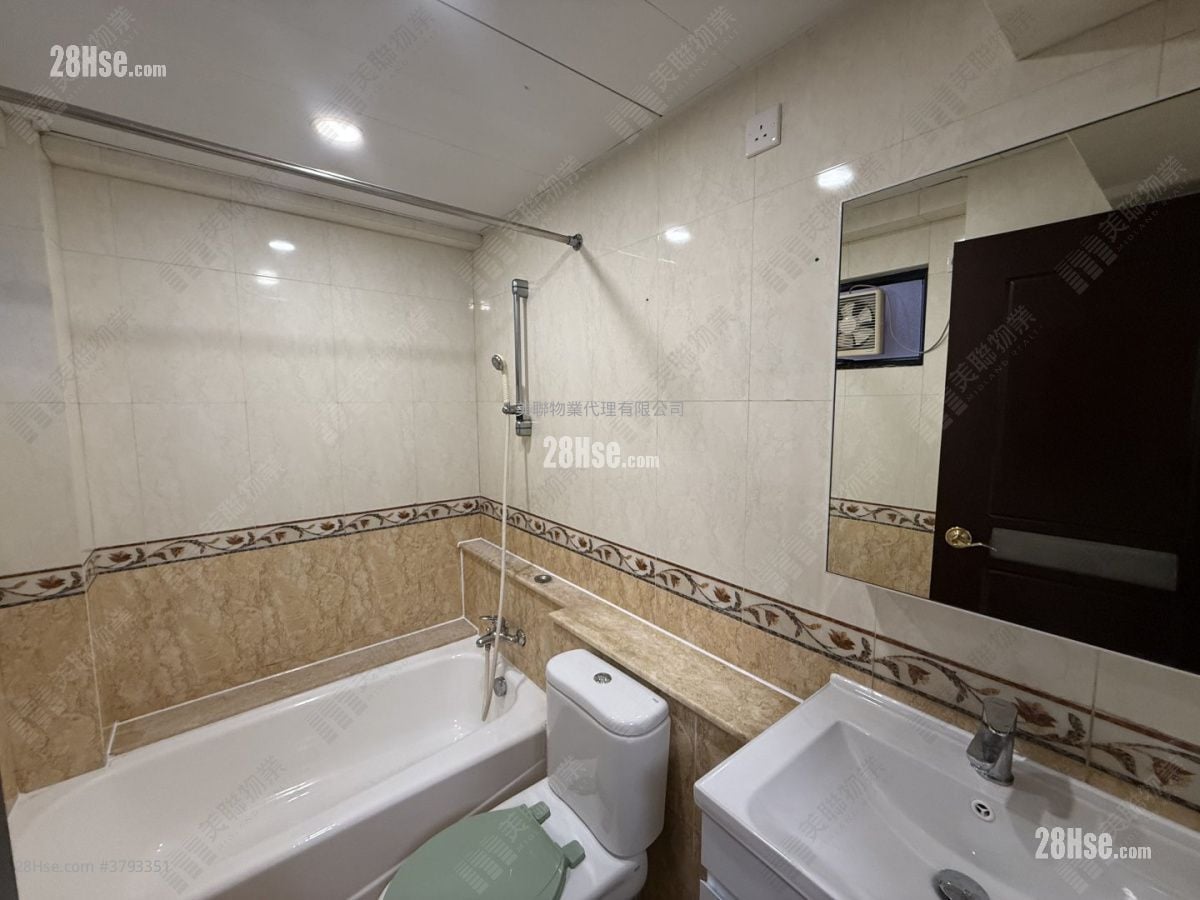 翡翠花园 售盘 3 房 959 平方尺