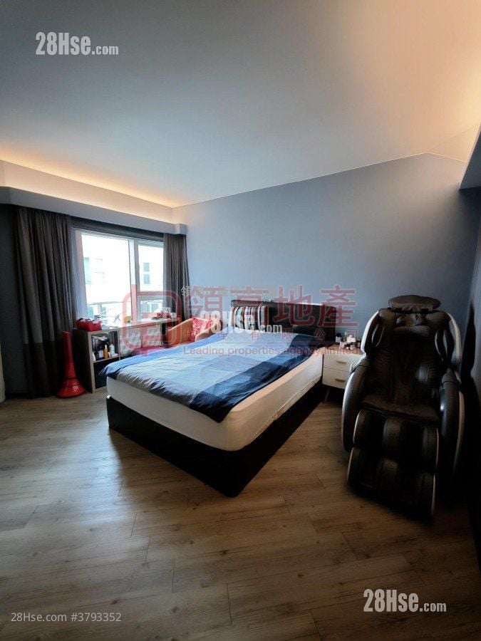 The Waterfront Sell 4 Bedrooms , 4 Bathrooms 1,681 ft²