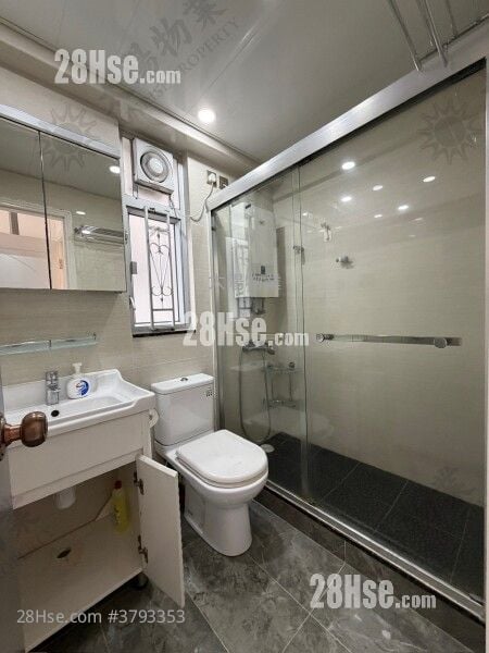 Whampoa Garden Sell 3 Bedrooms 639 ft²