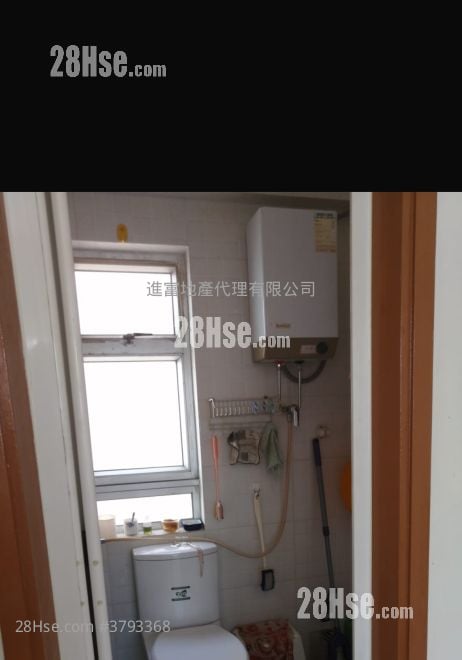 Kim Bo Building Sell 2 Bedrooms , 1 Bathroom 311 ft²