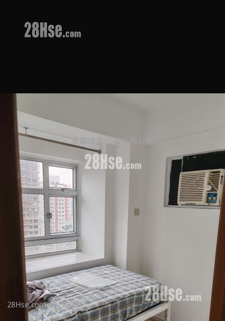 Kim Bo Building Sell 2 Bedrooms , 1 Bathroom 311 ft²