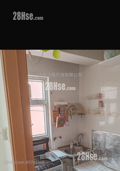 Kim Bo Building Sell 2 Bedrooms , 1 Bathroom 311 ft²
