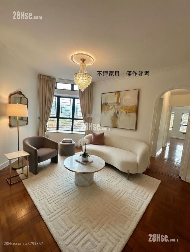 New Town Plaza Sell 3 Bedrooms , 2 Bathrooms 640 ft²