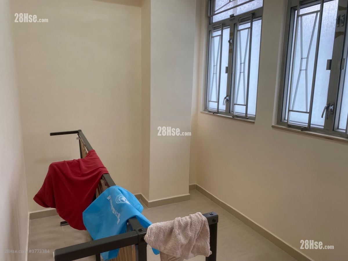 17-19 Nga Tsin Wai Road Rental 2 Bedrooms , 1 Bathroom 312 ft²