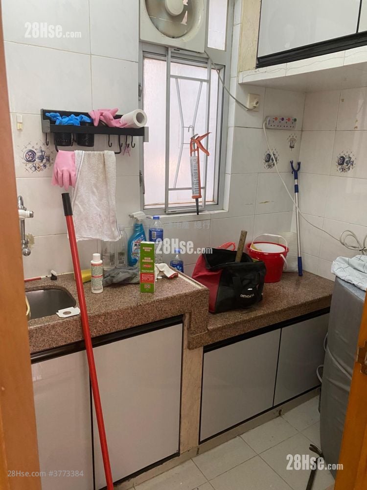 17-19 Nga Tsin Wai Road Rental 2 Bedrooms , 1 Bathroom 312 ft²