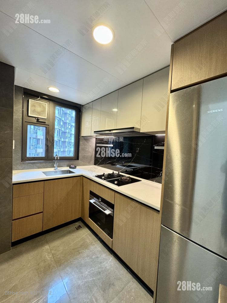 Sol City Sell 3 Bedrooms , 2 Bathrooms 726 ft²