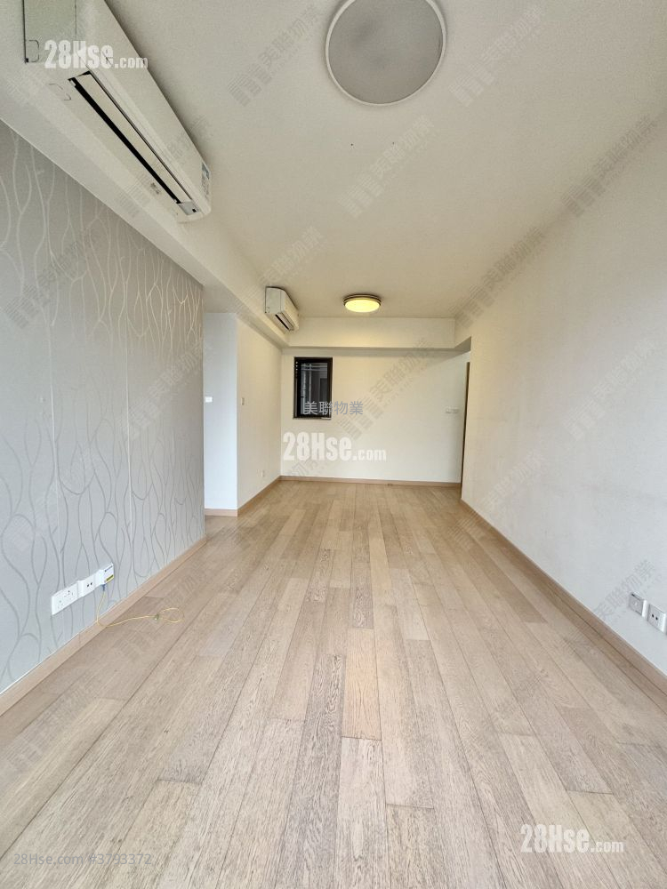 Sol City Sell 3 Bedrooms , 2 Bathrooms 726 ft²