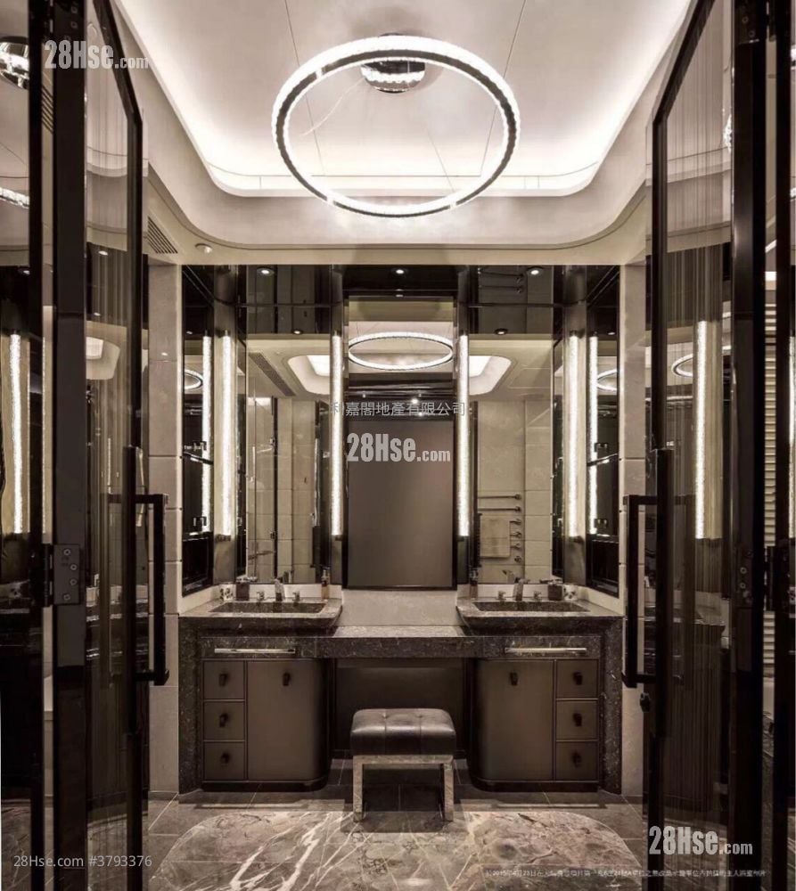 Ultima Sell 4 Bedrooms 1,606 ft²