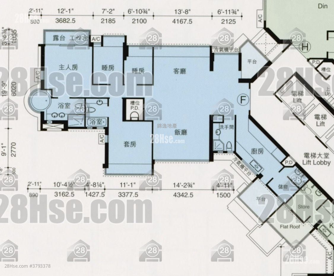 8 Royal Green Sell 4 Bedrooms , 3 Bathrooms 1,329 ft²