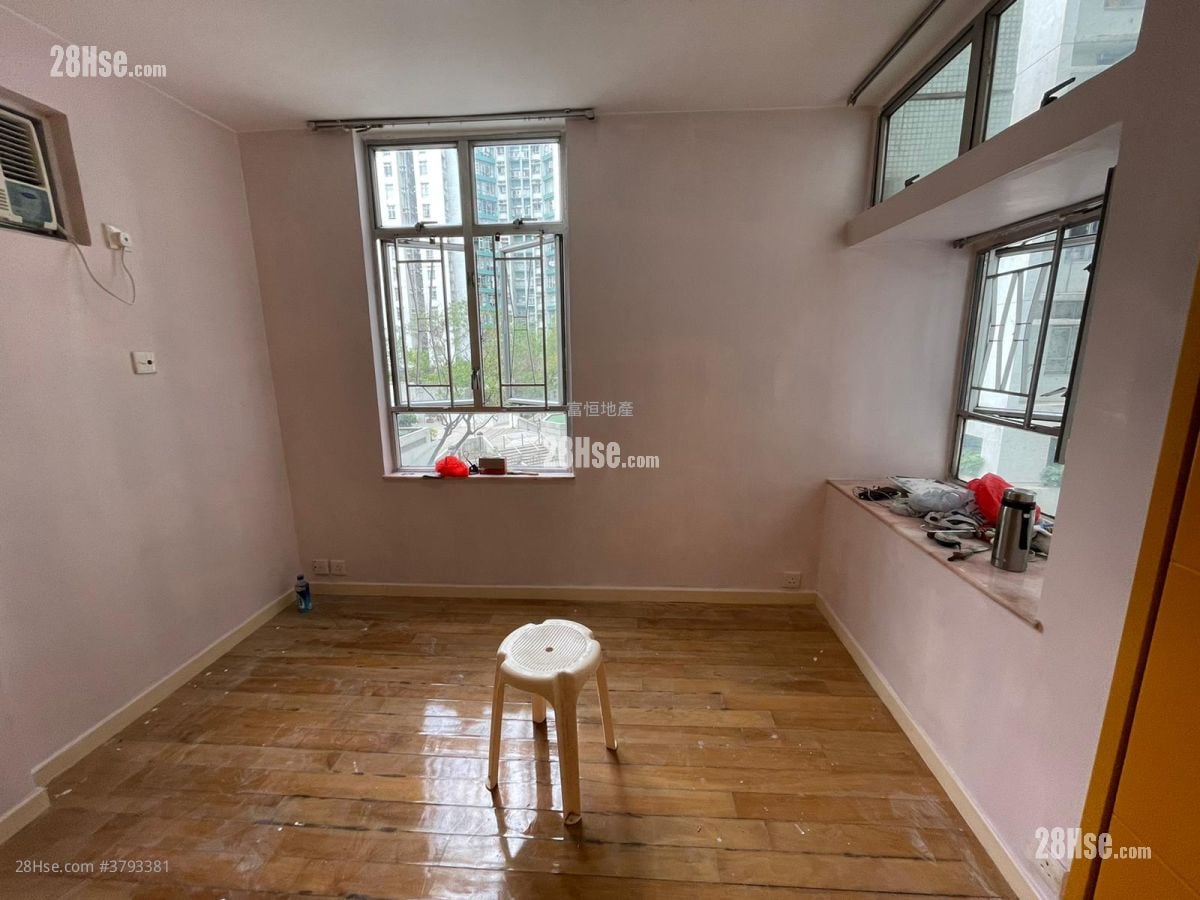 Whampoa Garden Sell 3 Bedrooms , 2 Bathrooms 639 ft²