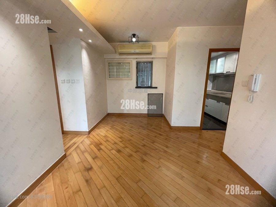 Yoho Town 售盘 2 房 393 平方尺