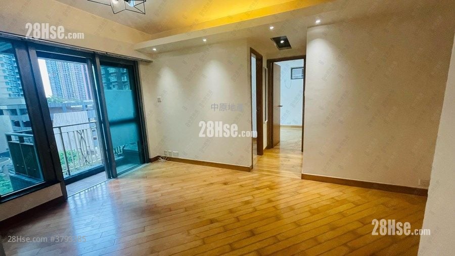 Yoho Town 售盘 2 房 393 平方尺