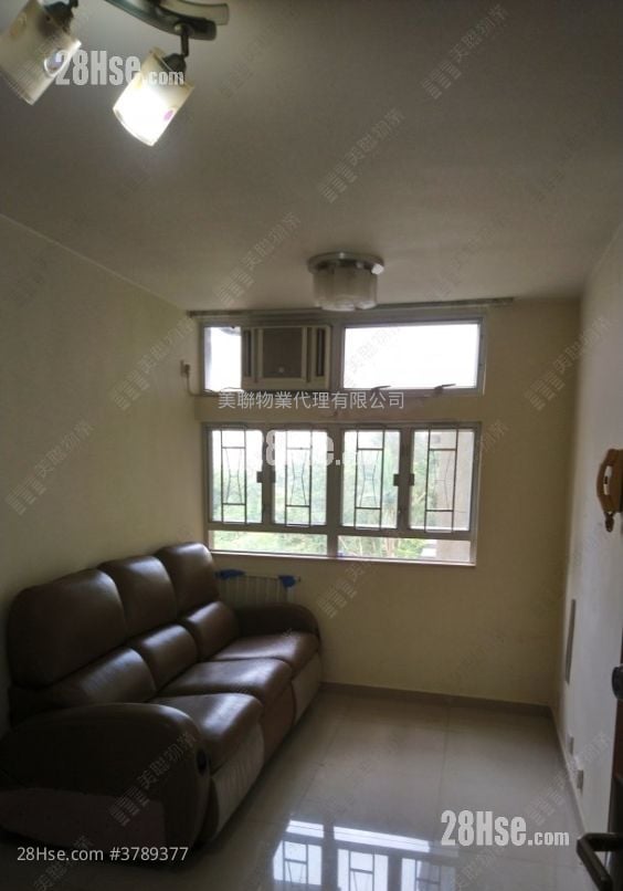 Choi Po Court Sell 1 Bedroom 338 ft²