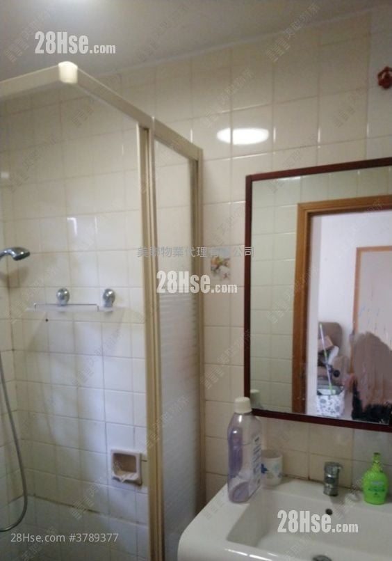 Choi Po Court Sell 1 Bedroom 338 ft²