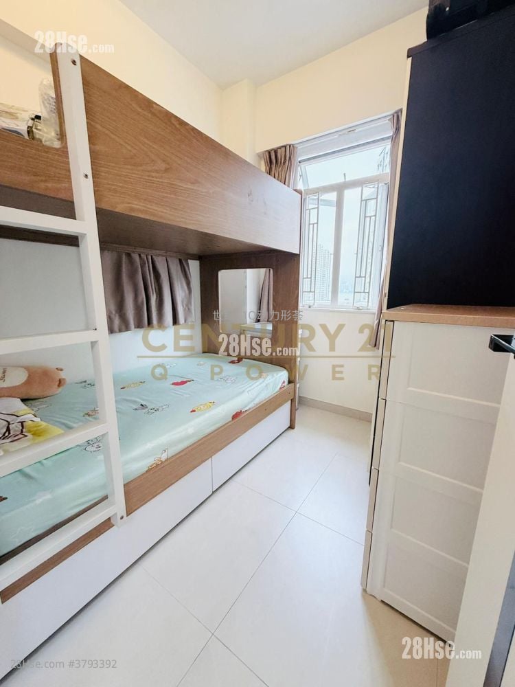 Kam Wai Building Rental 2 Bedrooms , 1 Bathroom 353 ft²
