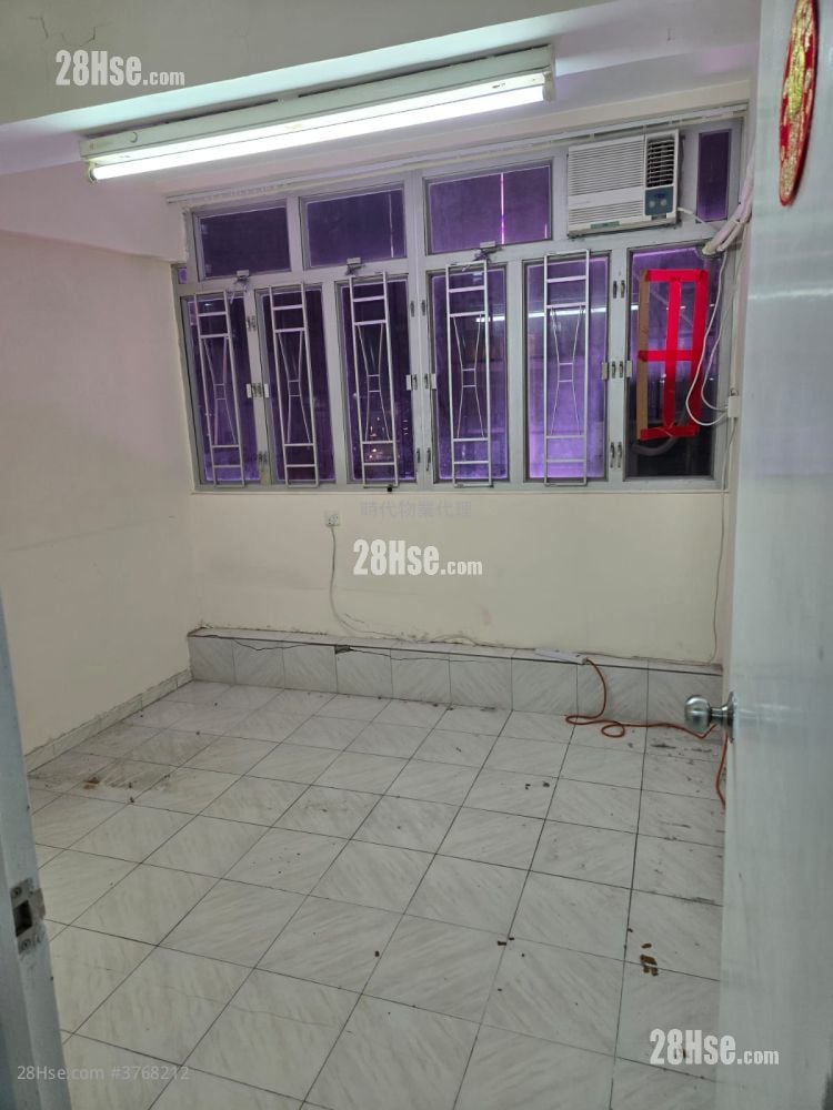 Jaffe Building Sell 739 ft²