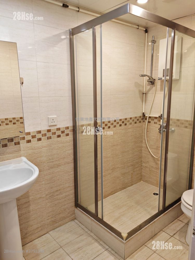 Elizabeth House Rental 2 Bedrooms , 1 Bathroom 536 ft²