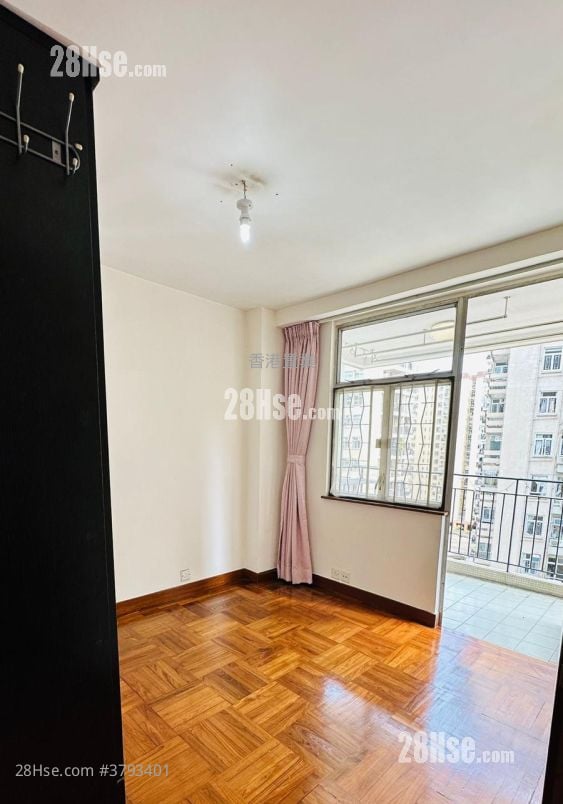 美孚新邨 售盘 3 房 927 平方尺