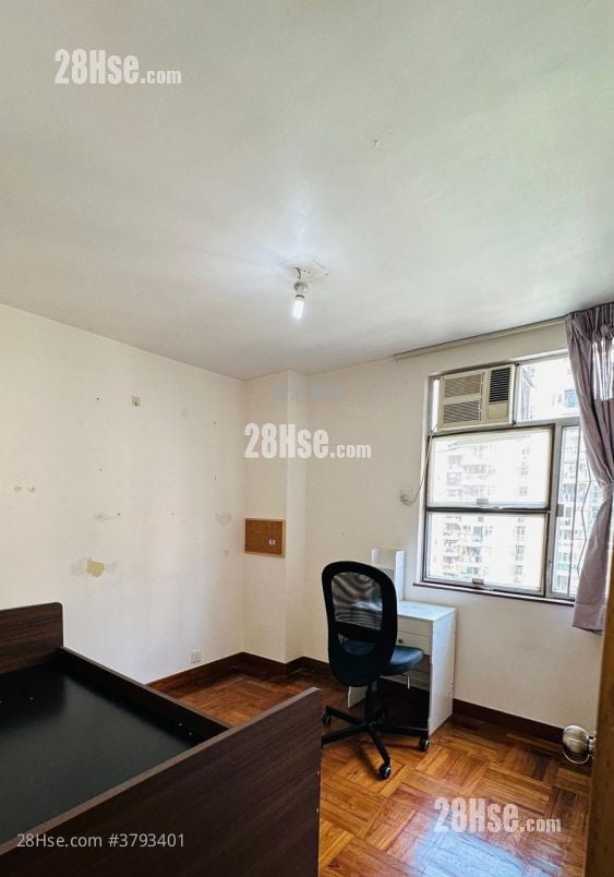 美孚新邨 售盘 3 房 927 平方尺