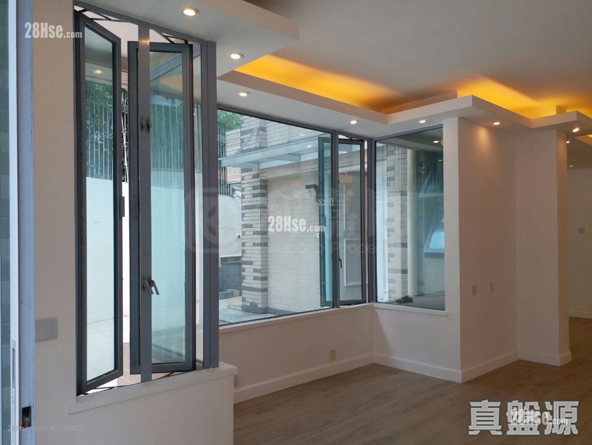 The Arcadia Rental 1,696 ft²