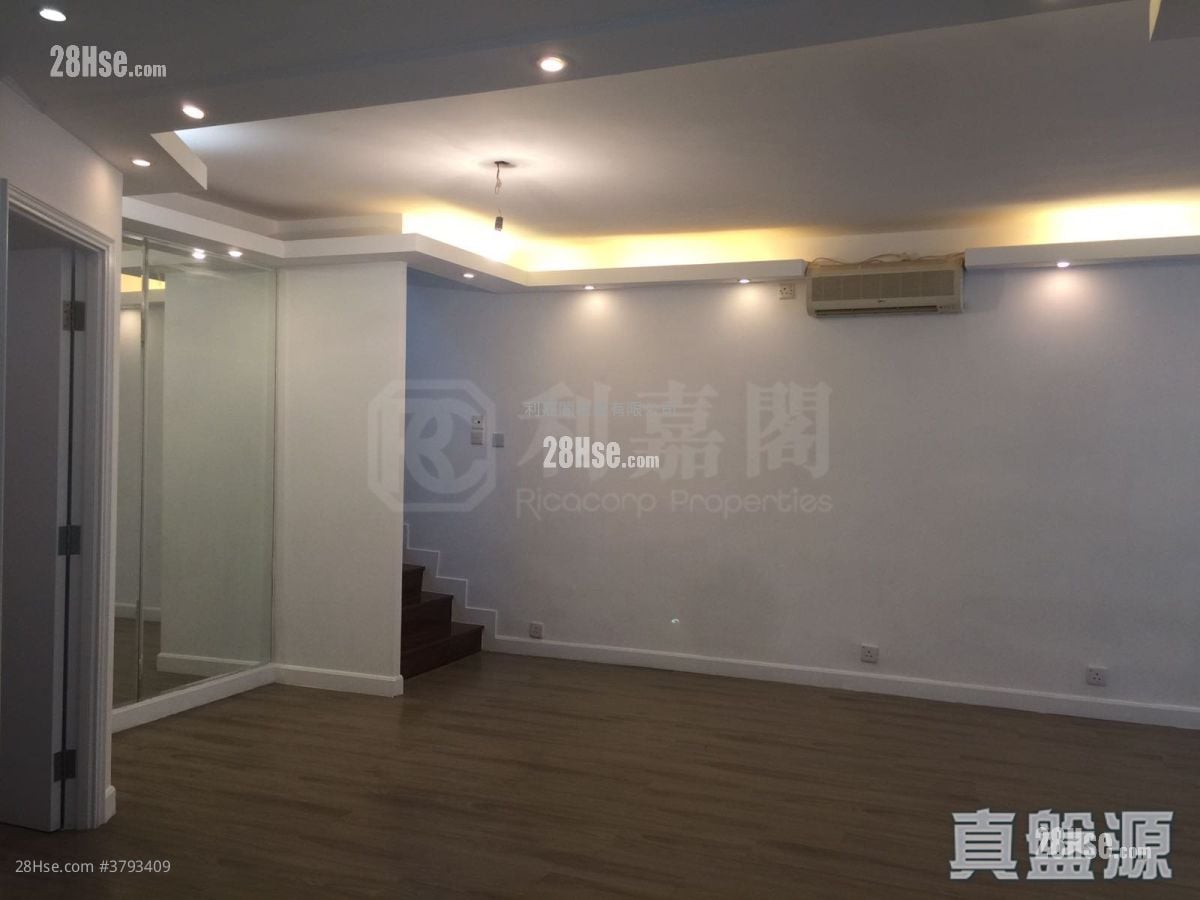 The Arcadia Rental 1,696 ft²