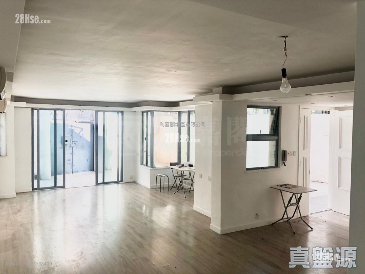 The Arcadia Rental 1,696 ft²