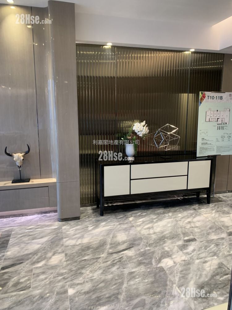 皓畋 售盘 4 房 1,300 平方尺