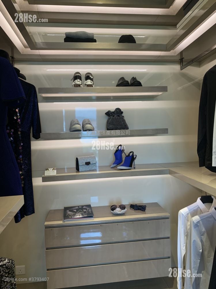 皓畋 售盘 4 房 1,300 平方尺