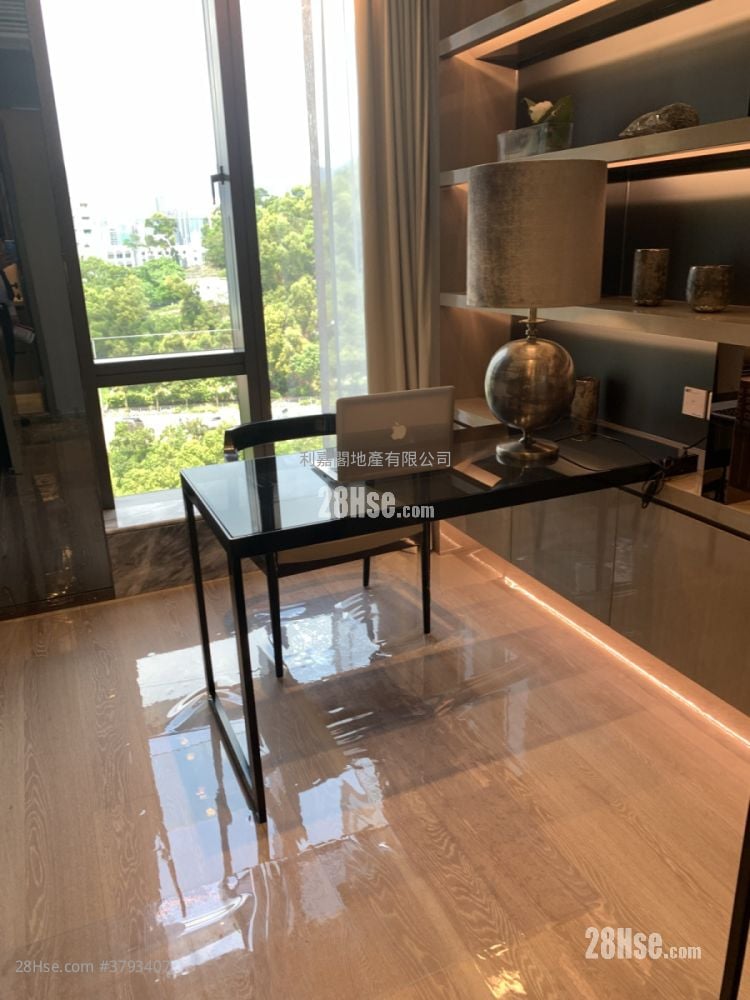 皓畋 售盘 4 房 1,300 平方尺