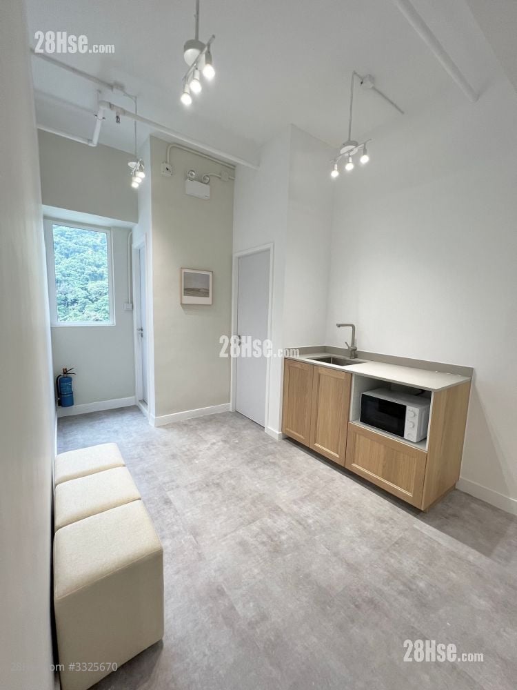 Selwyn Factory Building Rental 3 Bedrooms , 3 Toilets