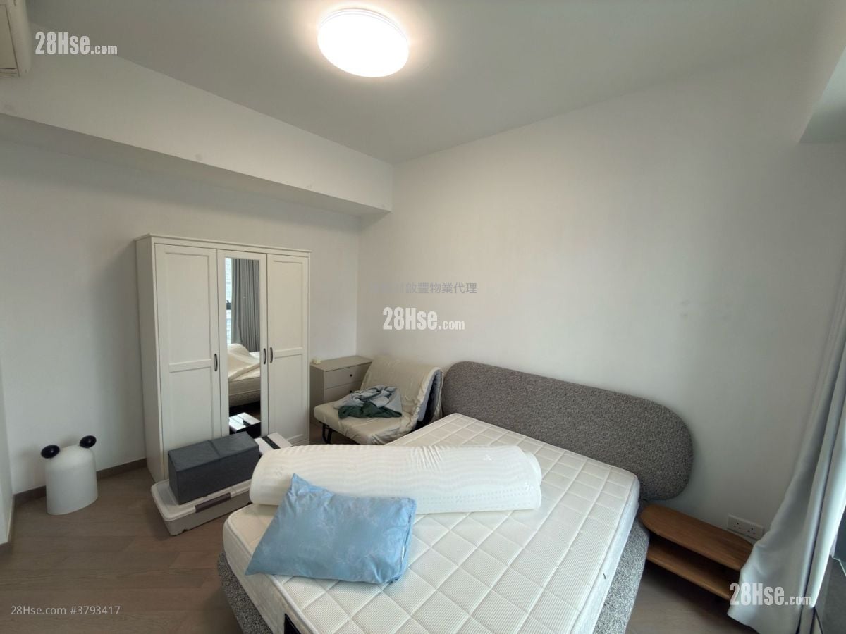 Upper River Bank Rental 4 Bedrooms , 3 Bathrooms 844 ft²