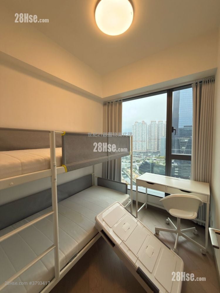 Upper River Bank Rental 4 Bedrooms , 3 Bathrooms 844 ft²