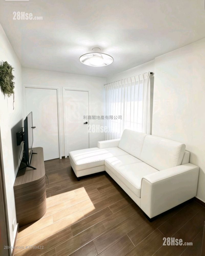 City One Shatin Sell 2 Bedrooms , 1 Bathroom 327 ft²