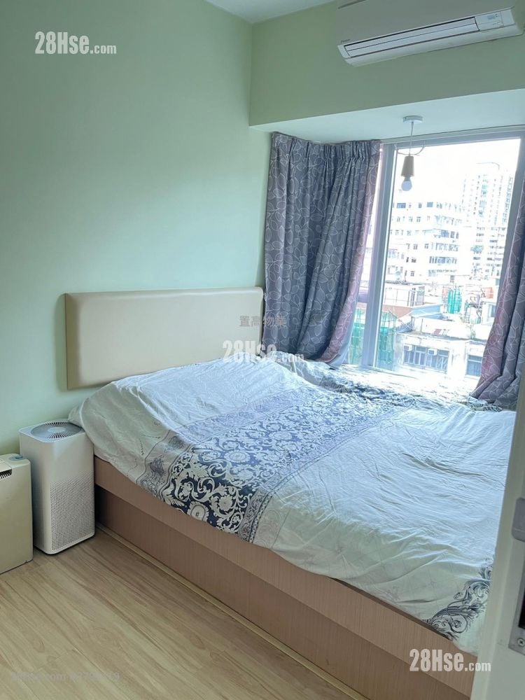 Sky Tower Sell 2 Bedrooms , 1 Bathroom 519 ft²