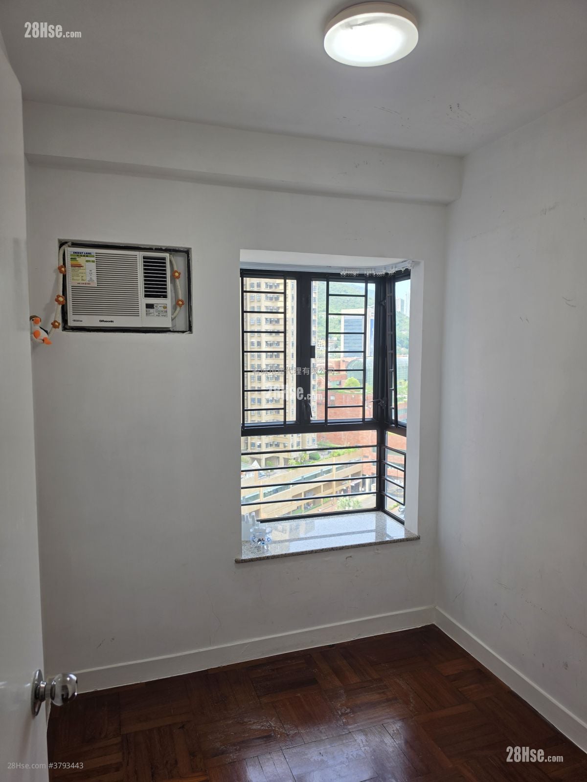 New Town Plaza Sell 3 Bedrooms , 2 Bathrooms 652 ft²