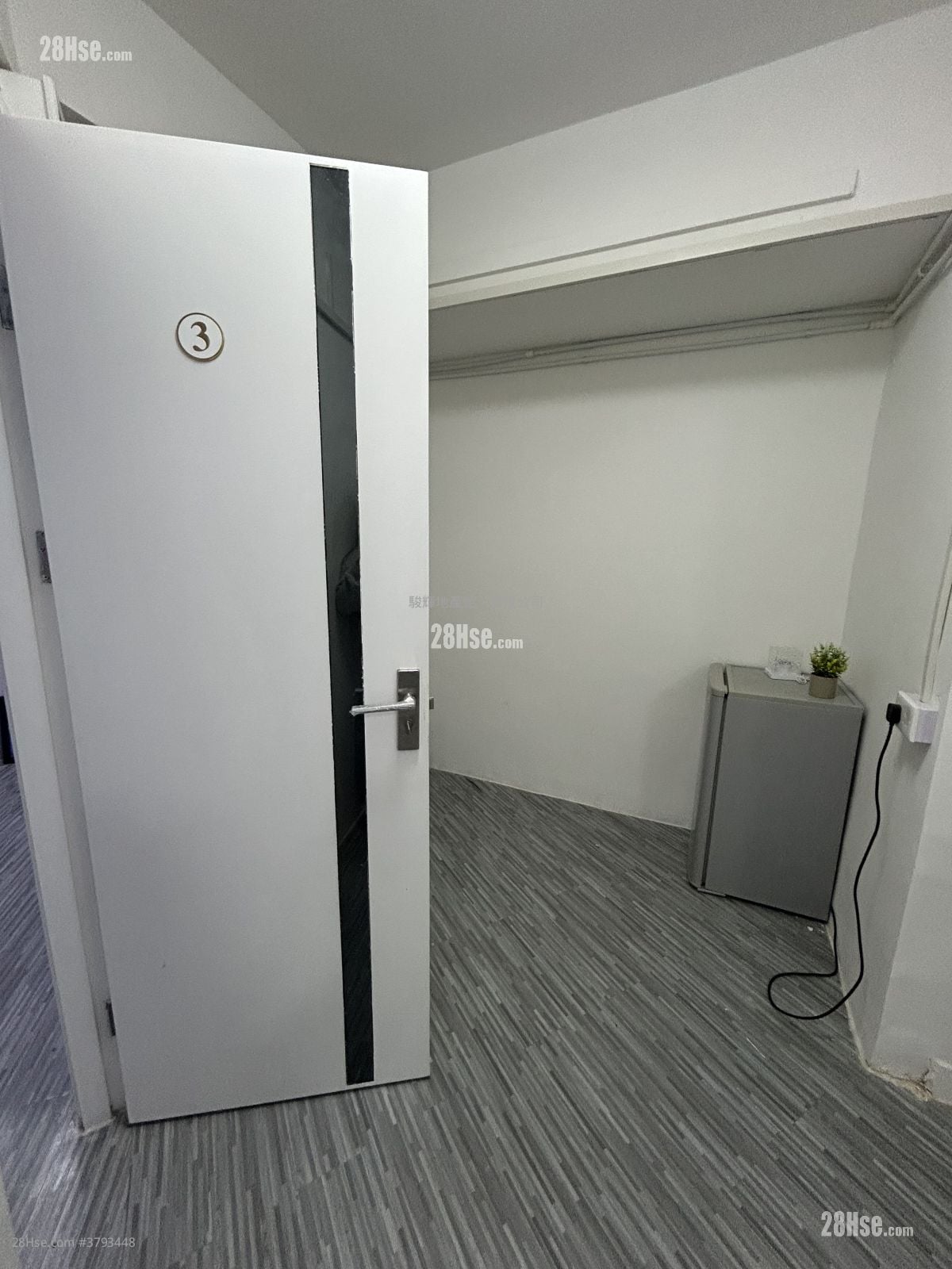 Universal Mansion Rental 2 Bedrooms , 1 Bathroom 250 ft²