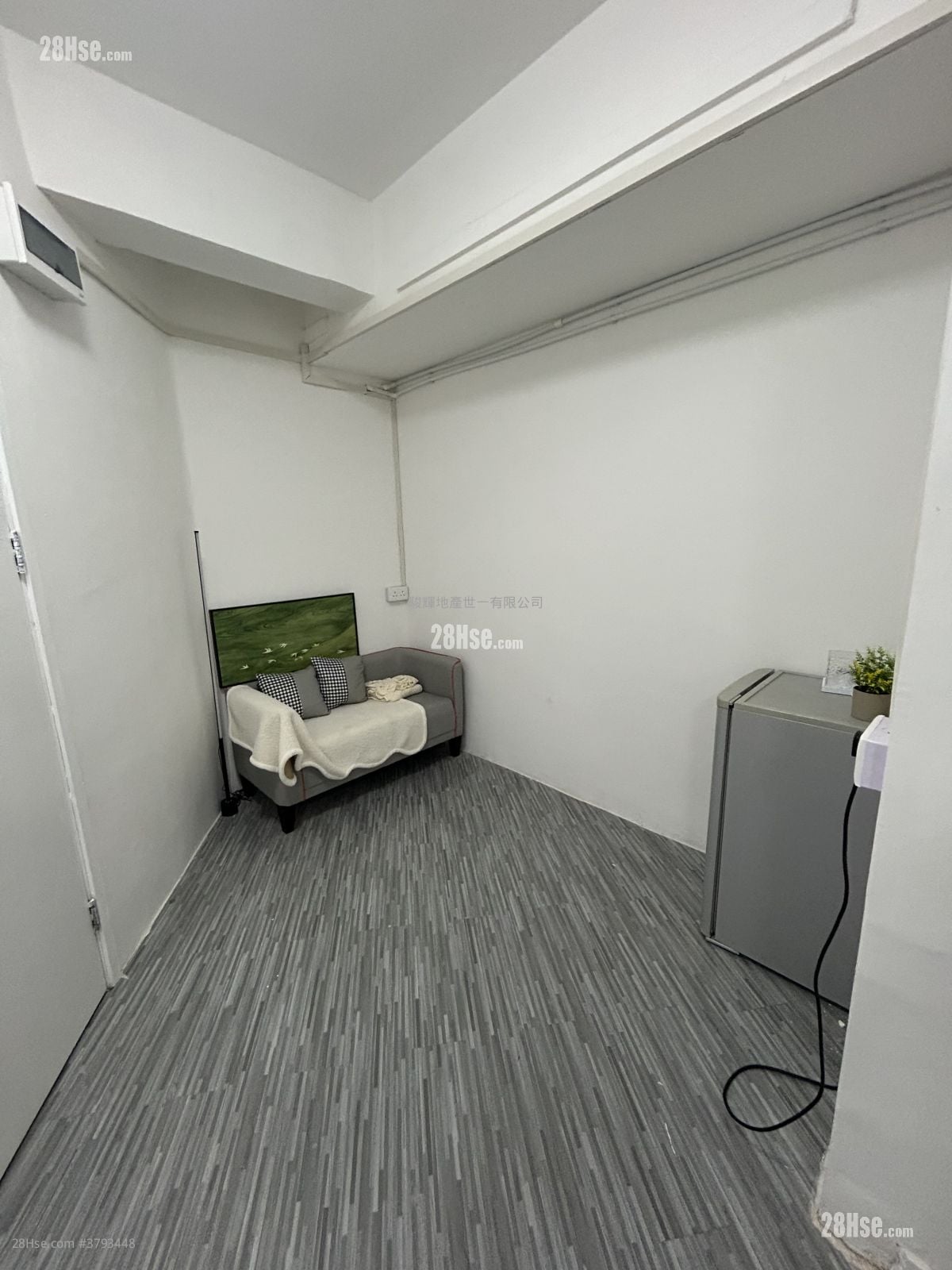 Universal Mansion Rental 2 Bedrooms , 1 Bathroom 250 ft²