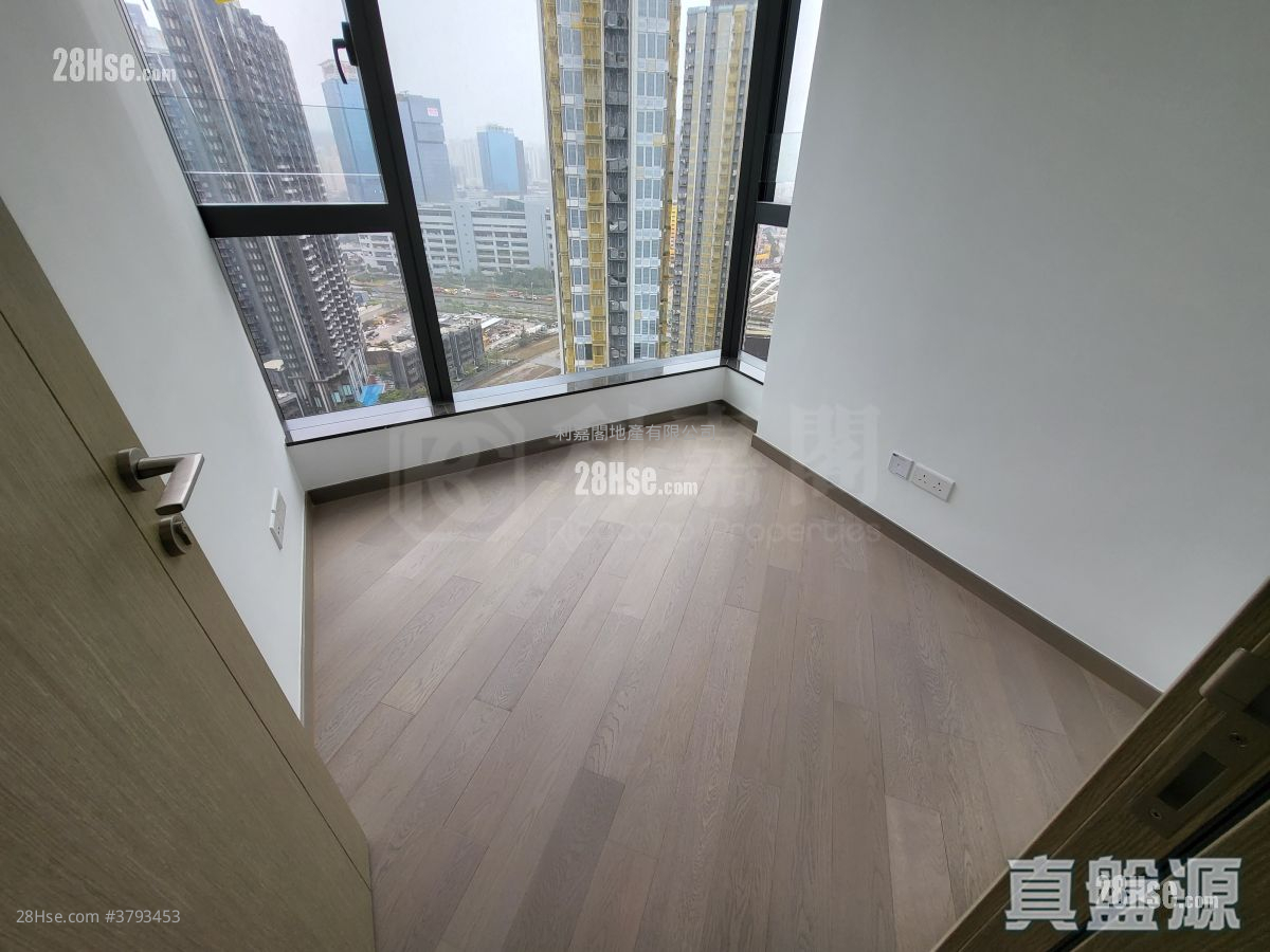 尚珒溋 售盘 3 房 654 平方尺