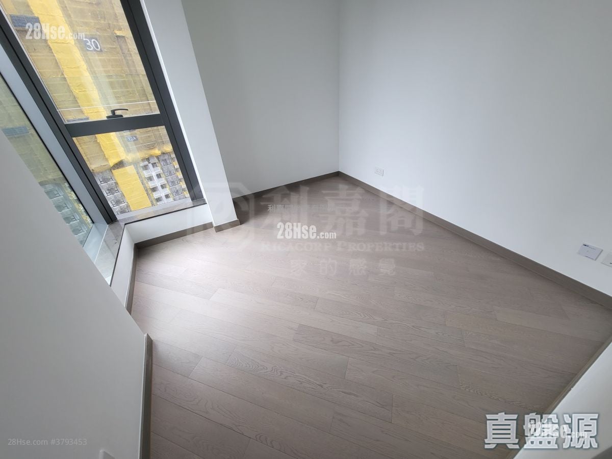 尚珒溋 售盘 3 房 654 平方尺