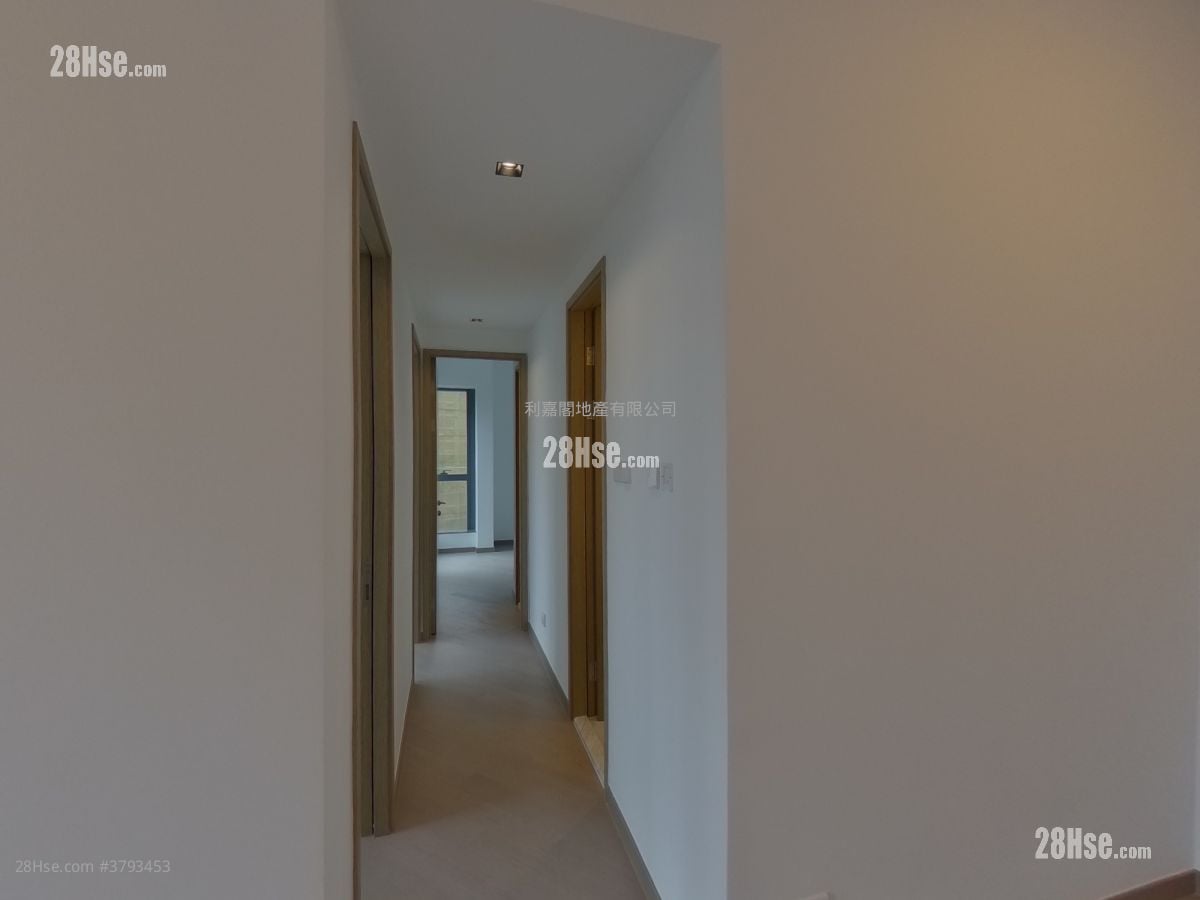 尚珒溋 售盘 3 房 654 平方尺