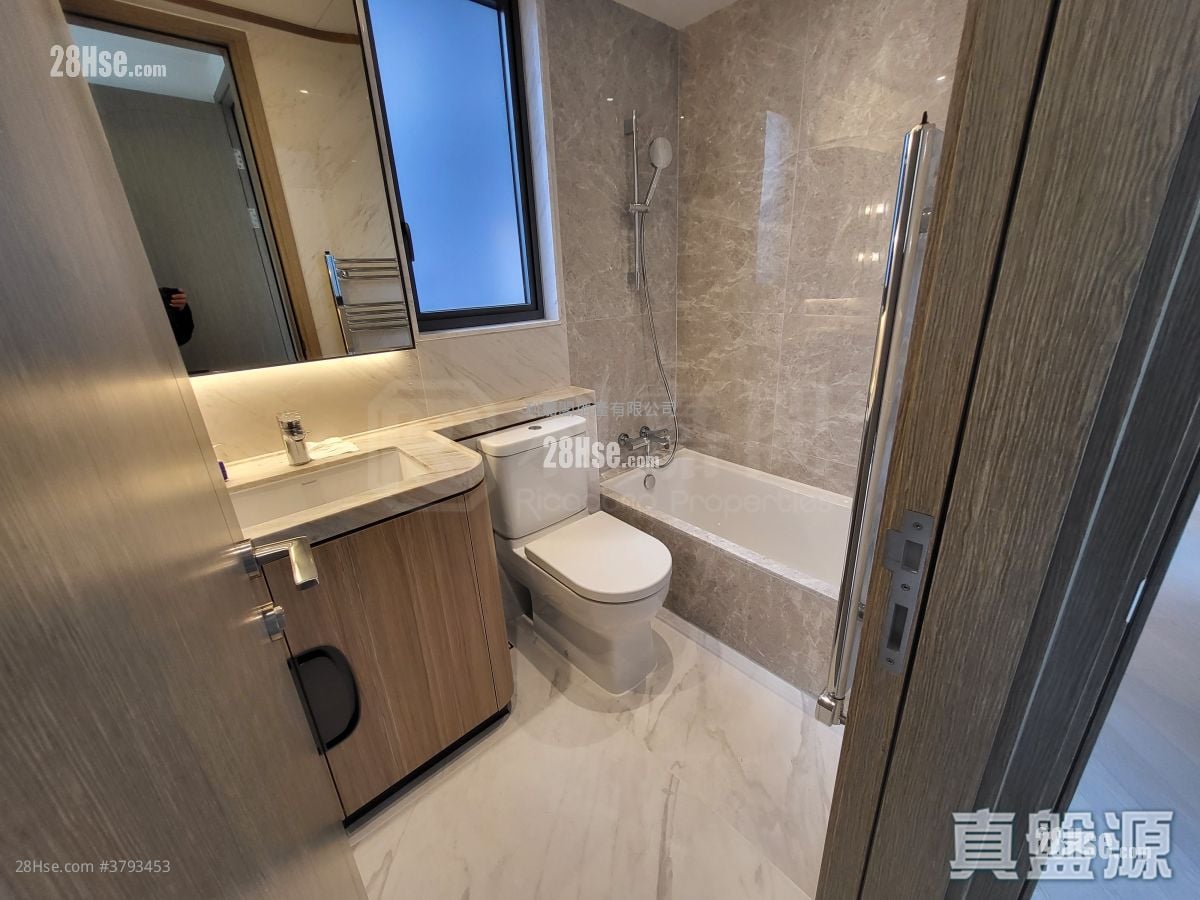 尚珒溋 售盘 3 房 654 平方尺