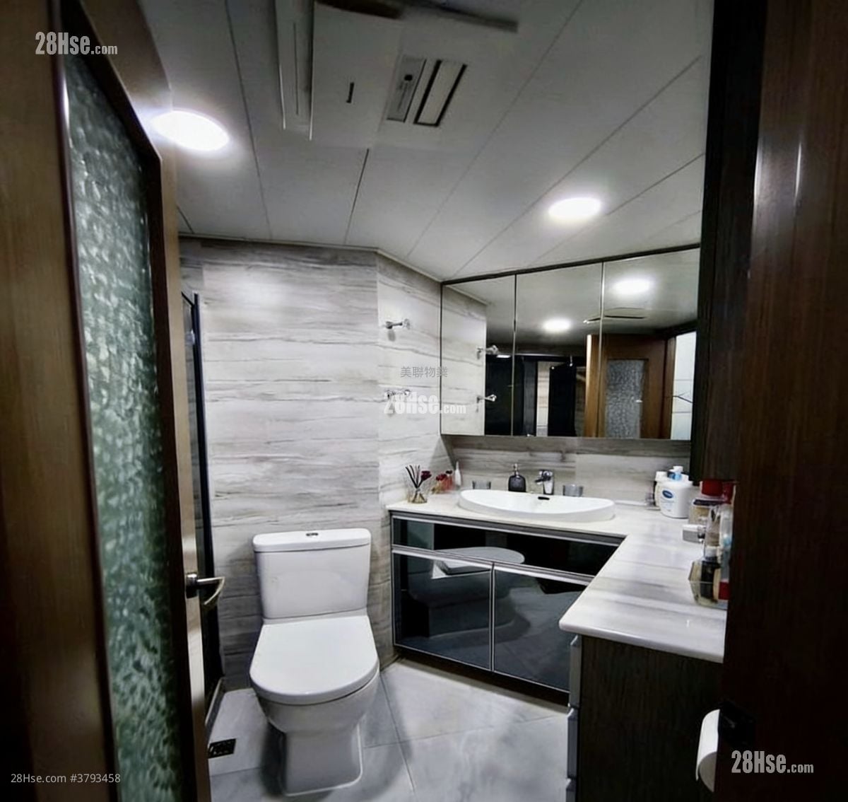 映湾园 售盘 3 房 , 2 浴室 940 平方尺