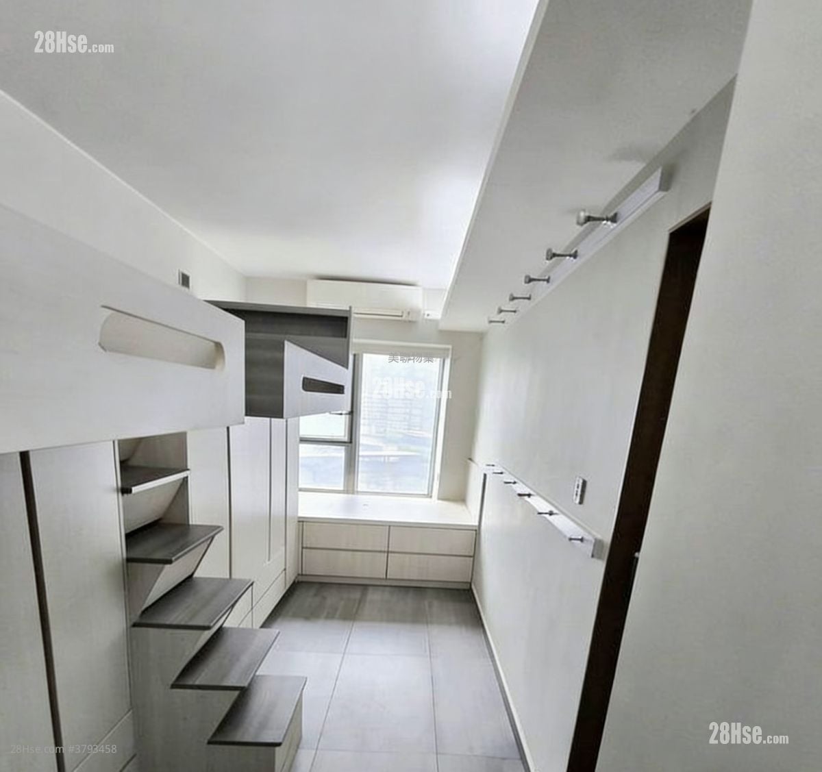 映湾园 售盘 3 房 , 2 浴室 940 平方尺