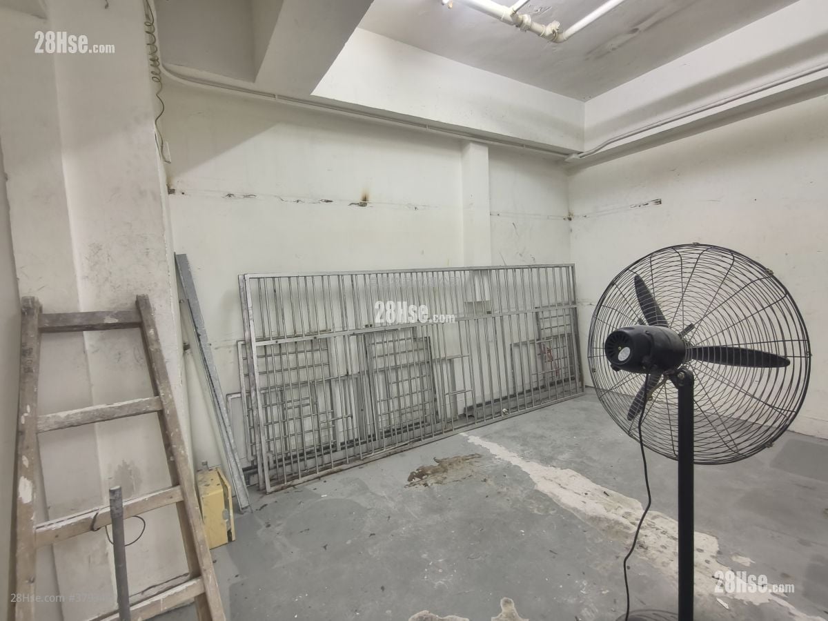 荣吉工业大厦 租盘 1 房 1,700 平方尺