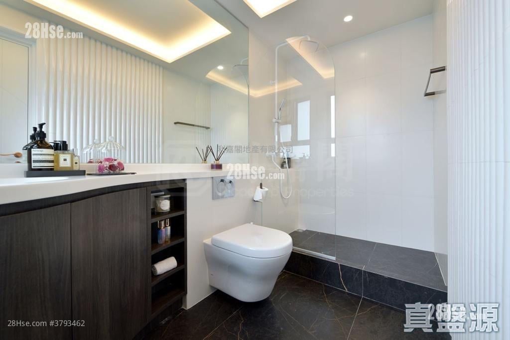 King's Park Villa Sell 3 Bedrooms 1,812 ft²