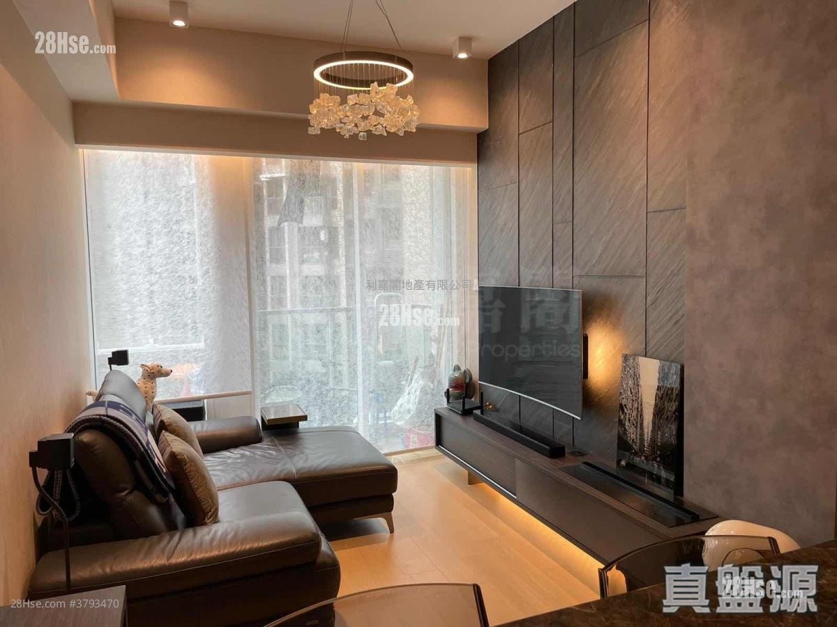 Monterey Sell 2 Bedrooms , 1 Bathroom 523 ft²